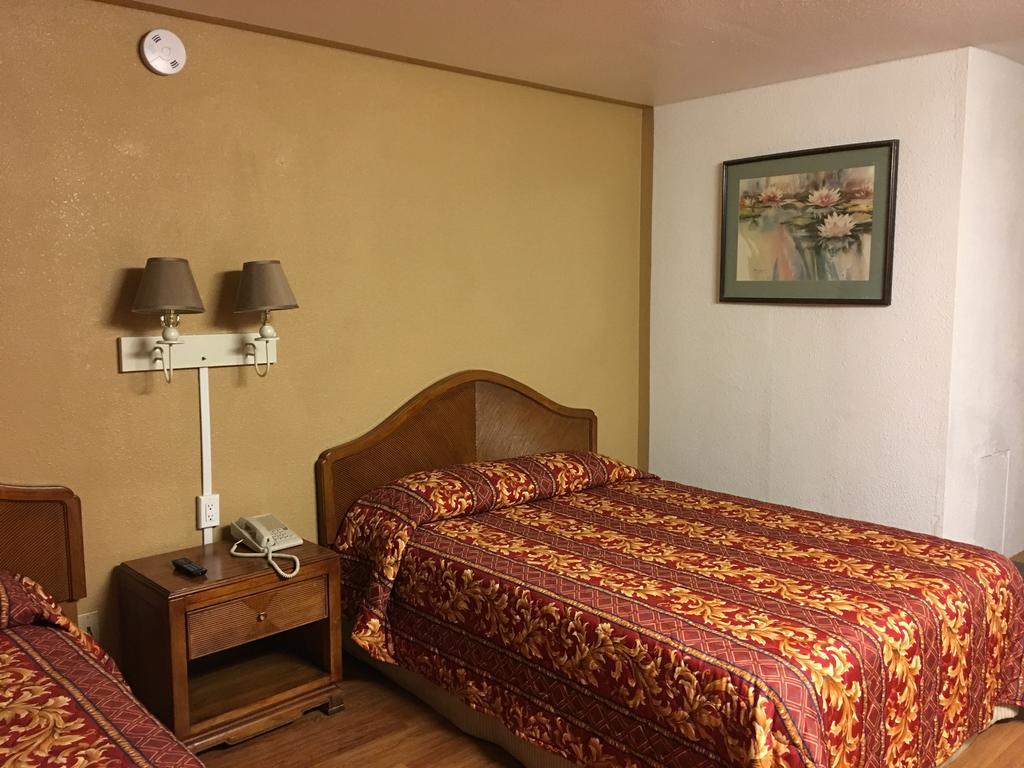 Tri-State Inn Kingman Esterno foto